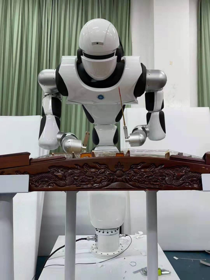 揚琴機器人